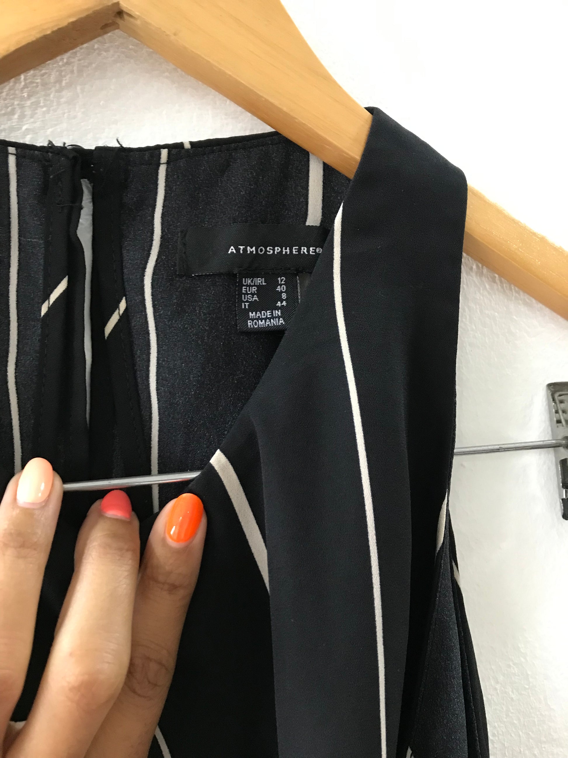 Atmosphere Black Stripe Sleeveless layered work blouse m