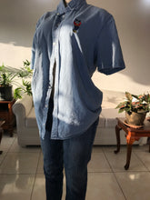 Load image into Gallery viewer, Vintage denim short sleeve button-down shirt men&#39;s M ... +++ ^^^
