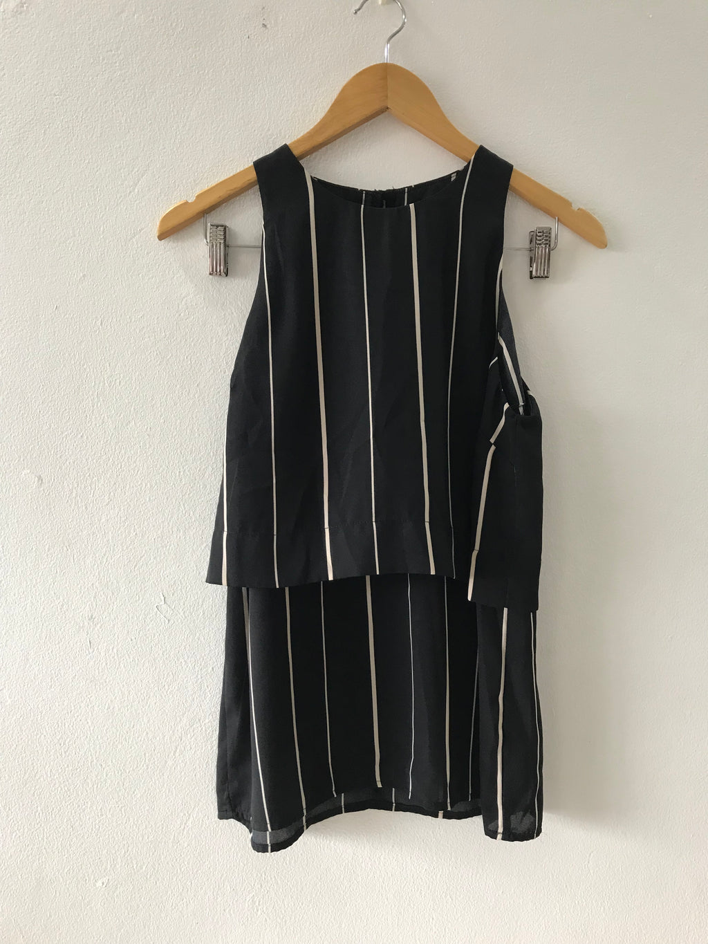 Atmosphere Black Stripe Sleeveless layered work blouse m