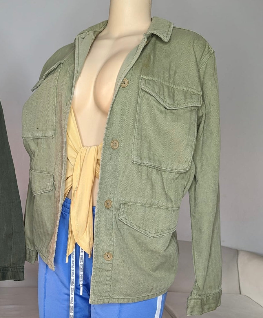 Army green jacket, light ..  : Size M/L