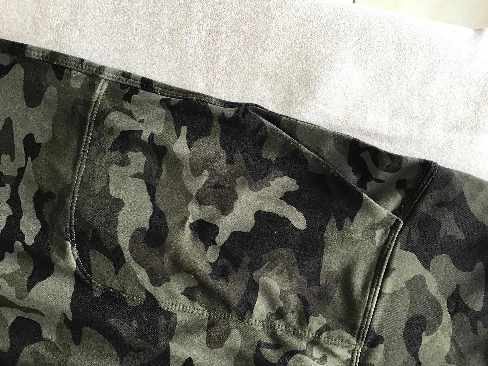 Army print exercise leggings pockets Cuffed s/M
