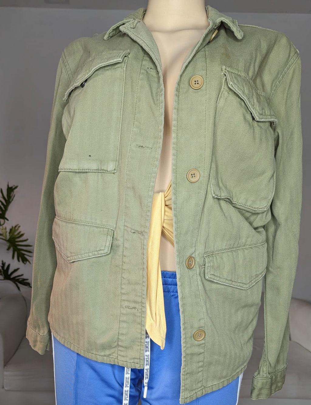 Army green jacket, light ..  : Size M/L