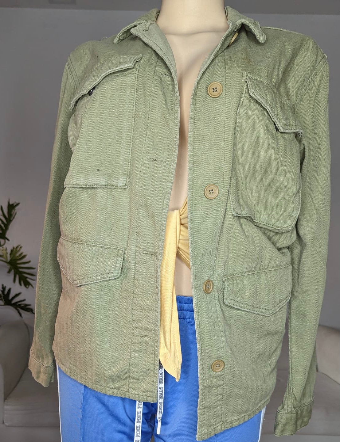 Army green jacket, light ..  : Size M/L
