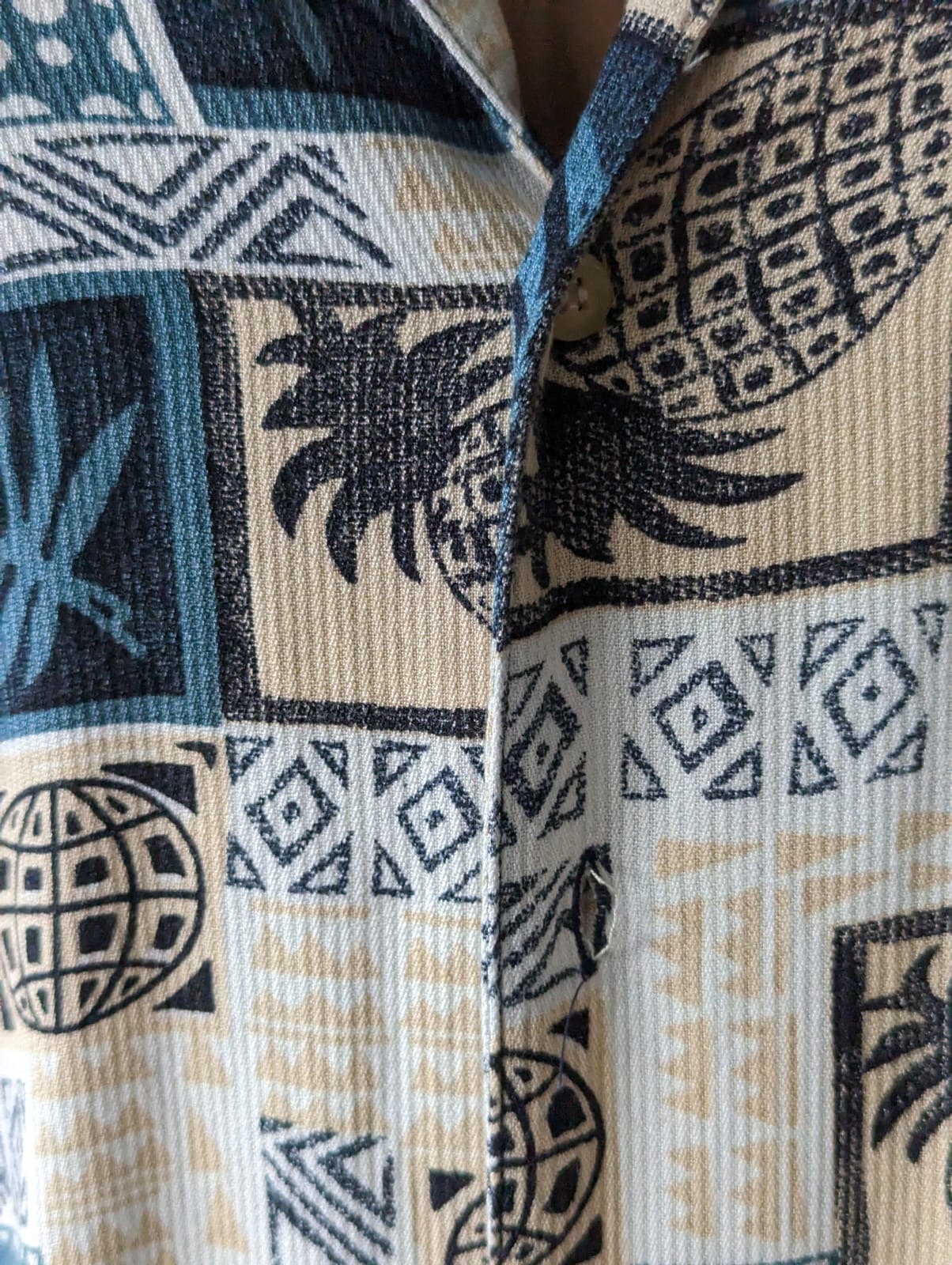 Vintage Buckle Boy. Pineapple print shirt Men's. L
