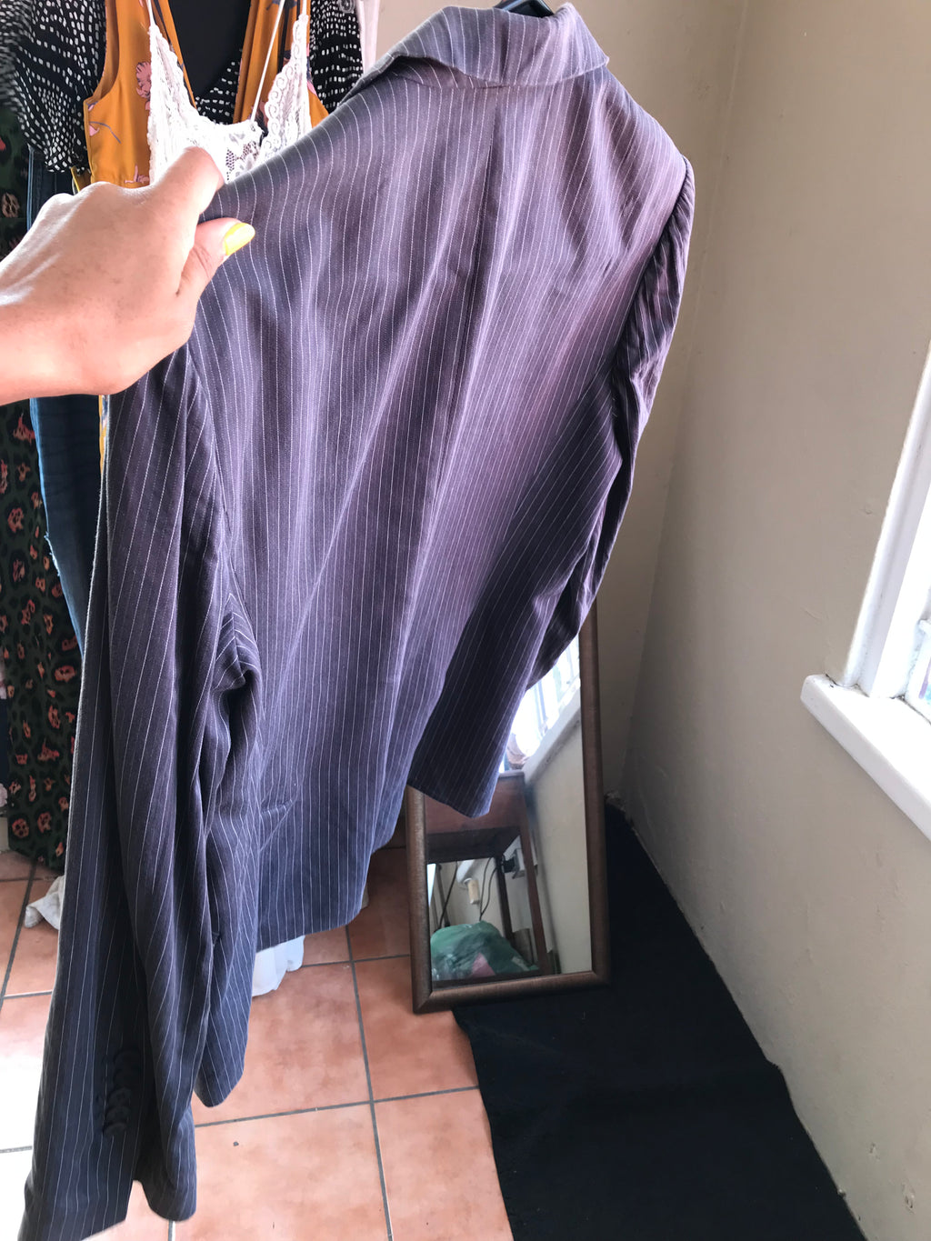 Bcbg grey pinstripe blazer >>> m