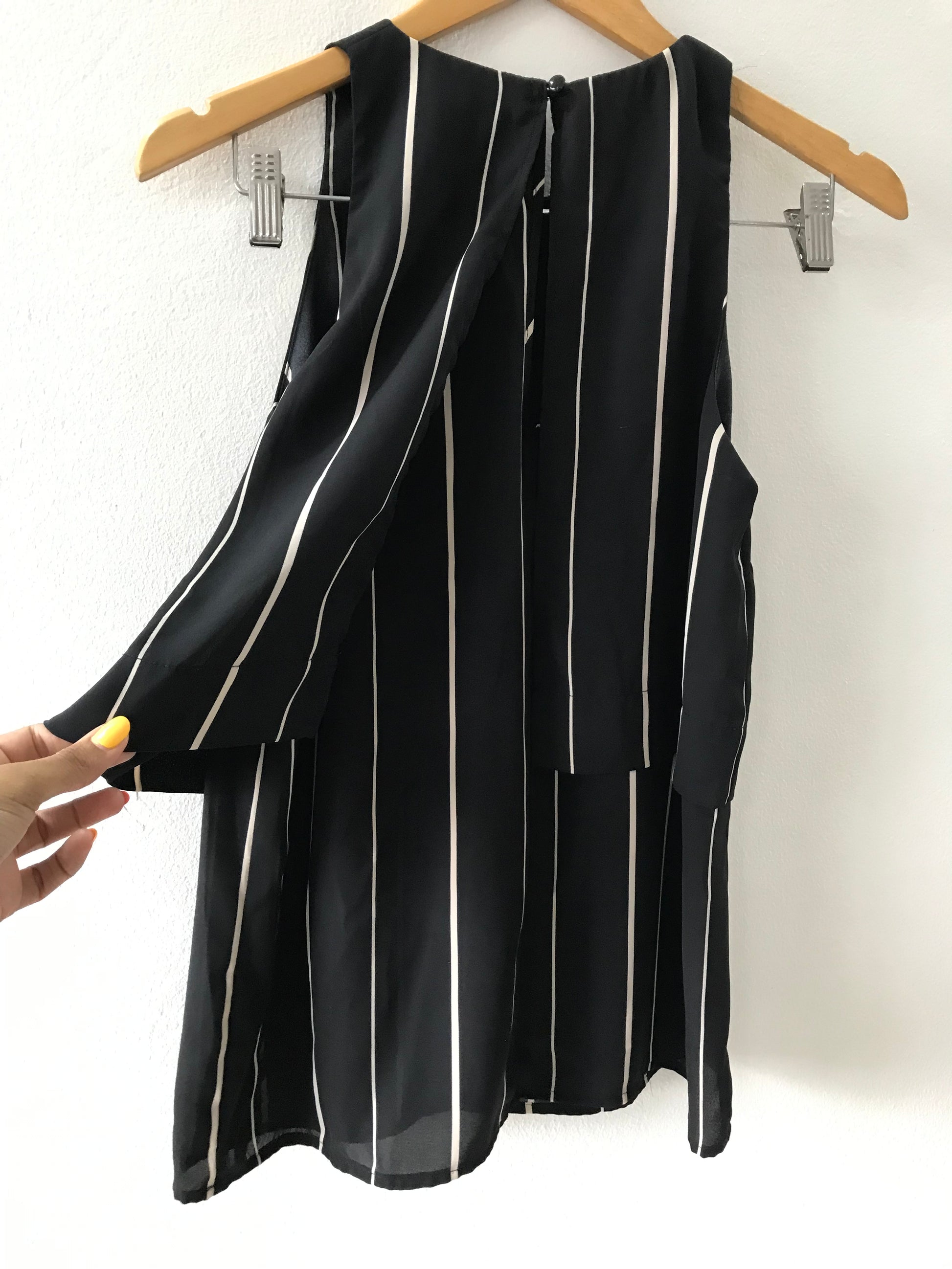 Atmosphere Black Stripe Sleeveless layered work blouse m
