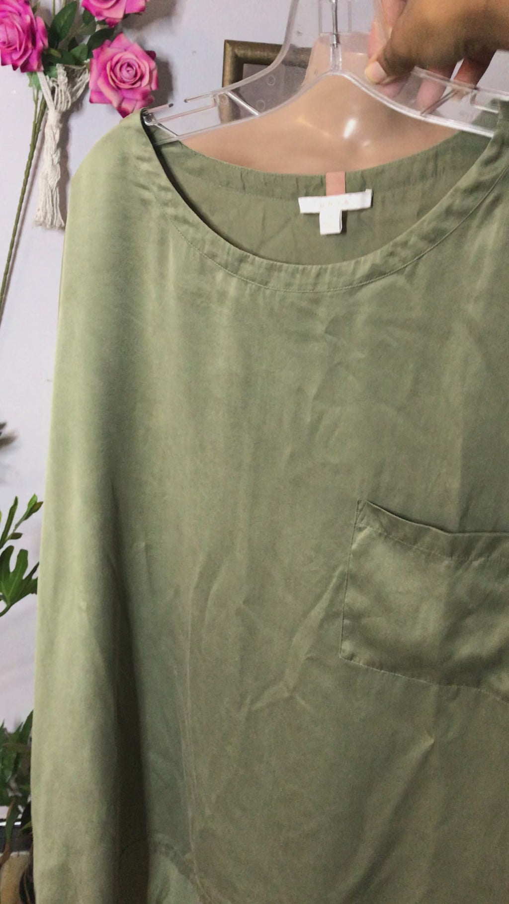 100% silk earth green wide shirt with pocket ^^^ XL/ plus to 2X ,,,