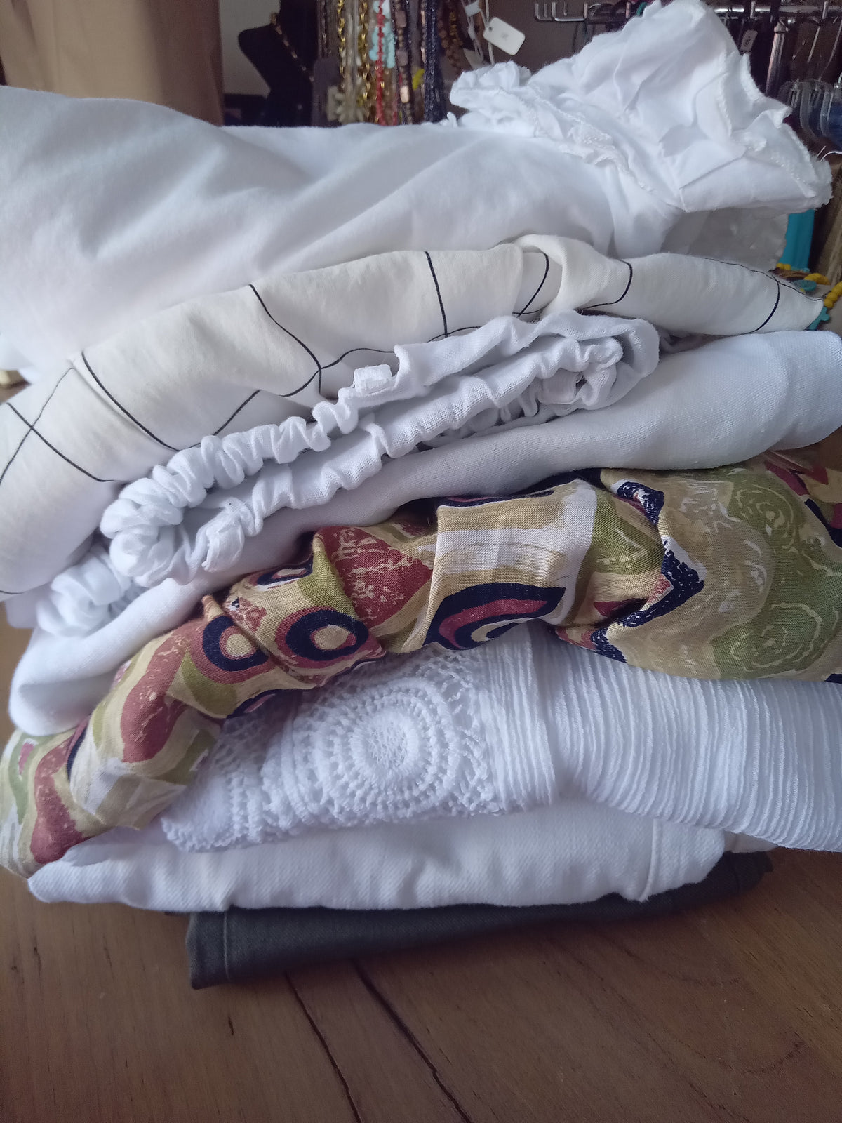 White linen pants pockets :::