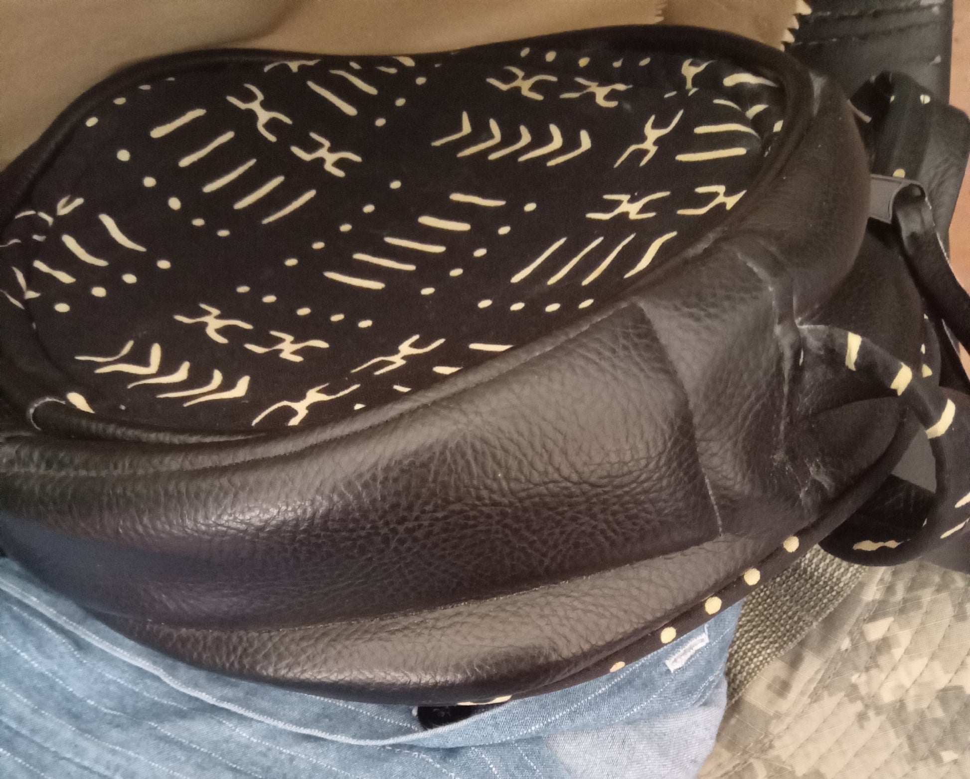 B&W Sew Quaint Round leather crossbody bag ^^^ locally made