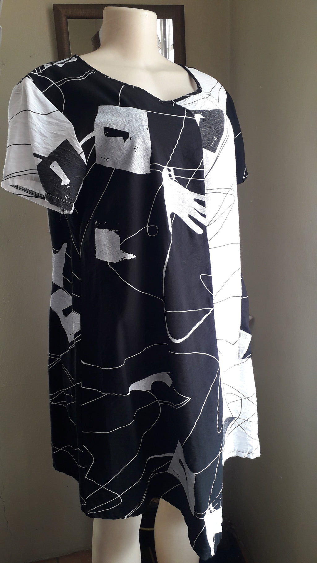 b&w hands face print tunic dress cotton blend . one size