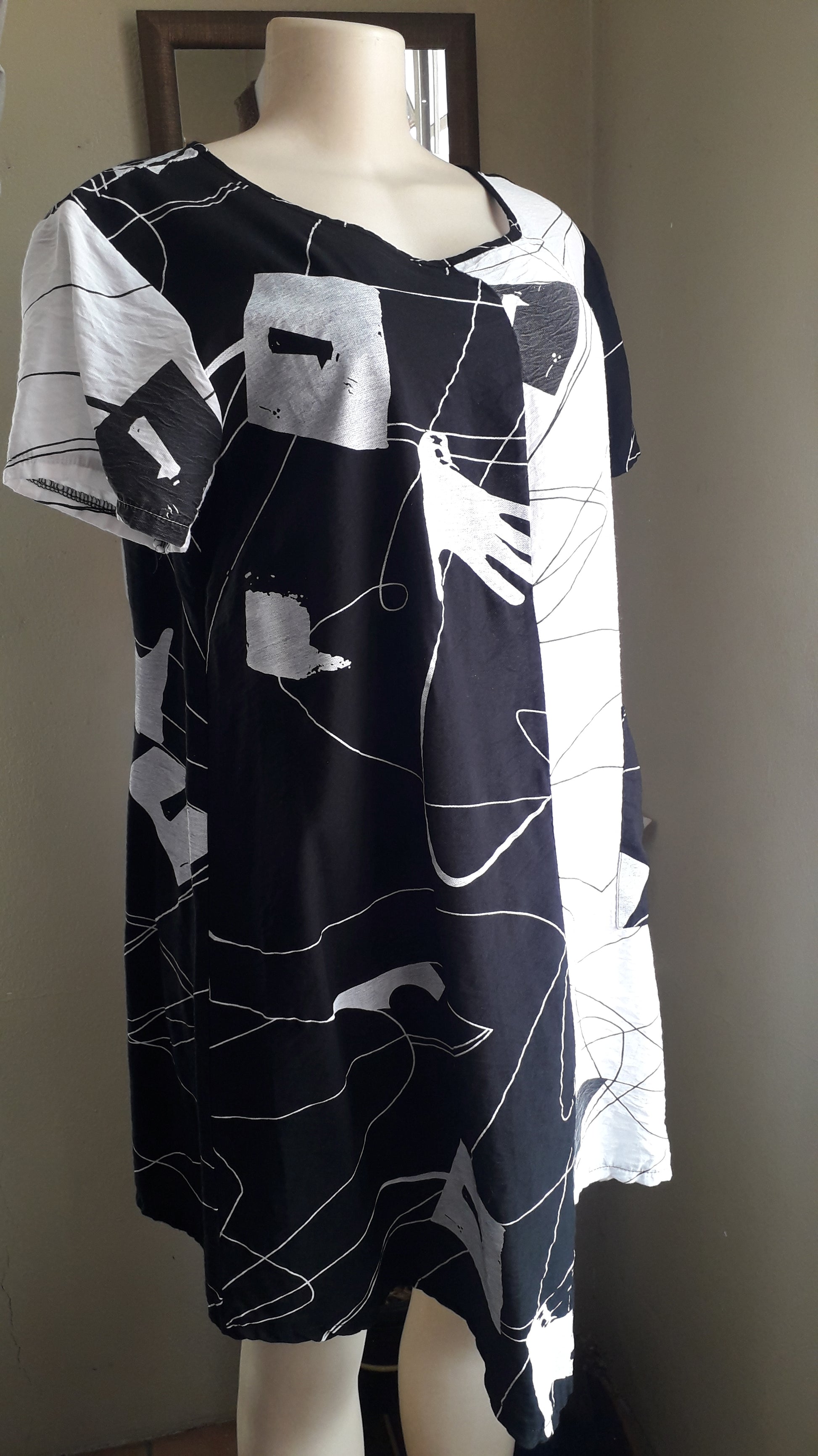 b&w hands face print tunic dress cotton blend . one size