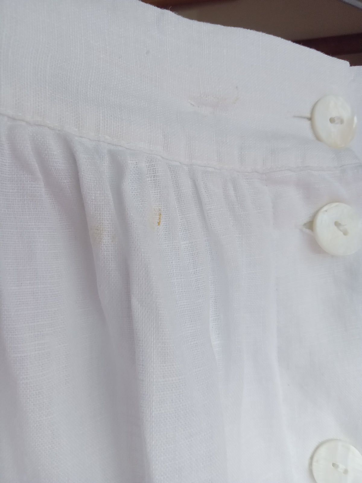 white linen button a line skirt ,,, L