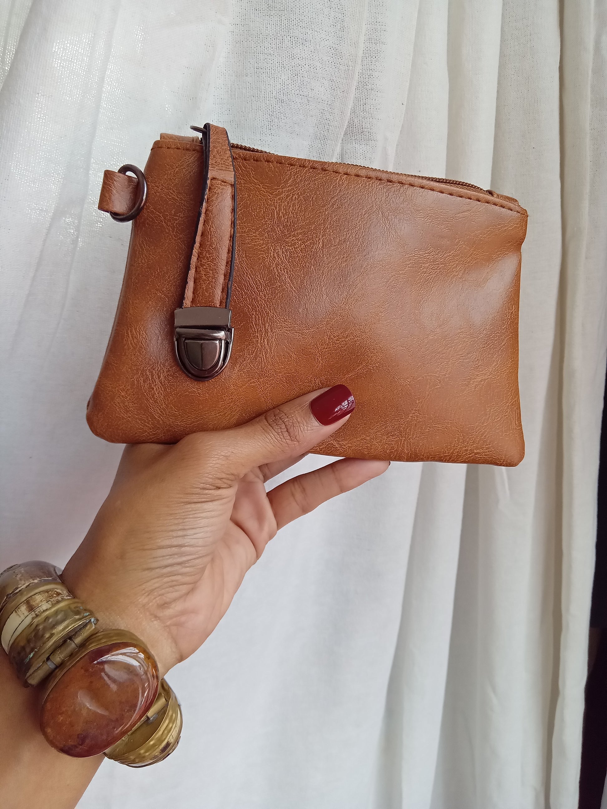 Brown clip coin Purse Like New