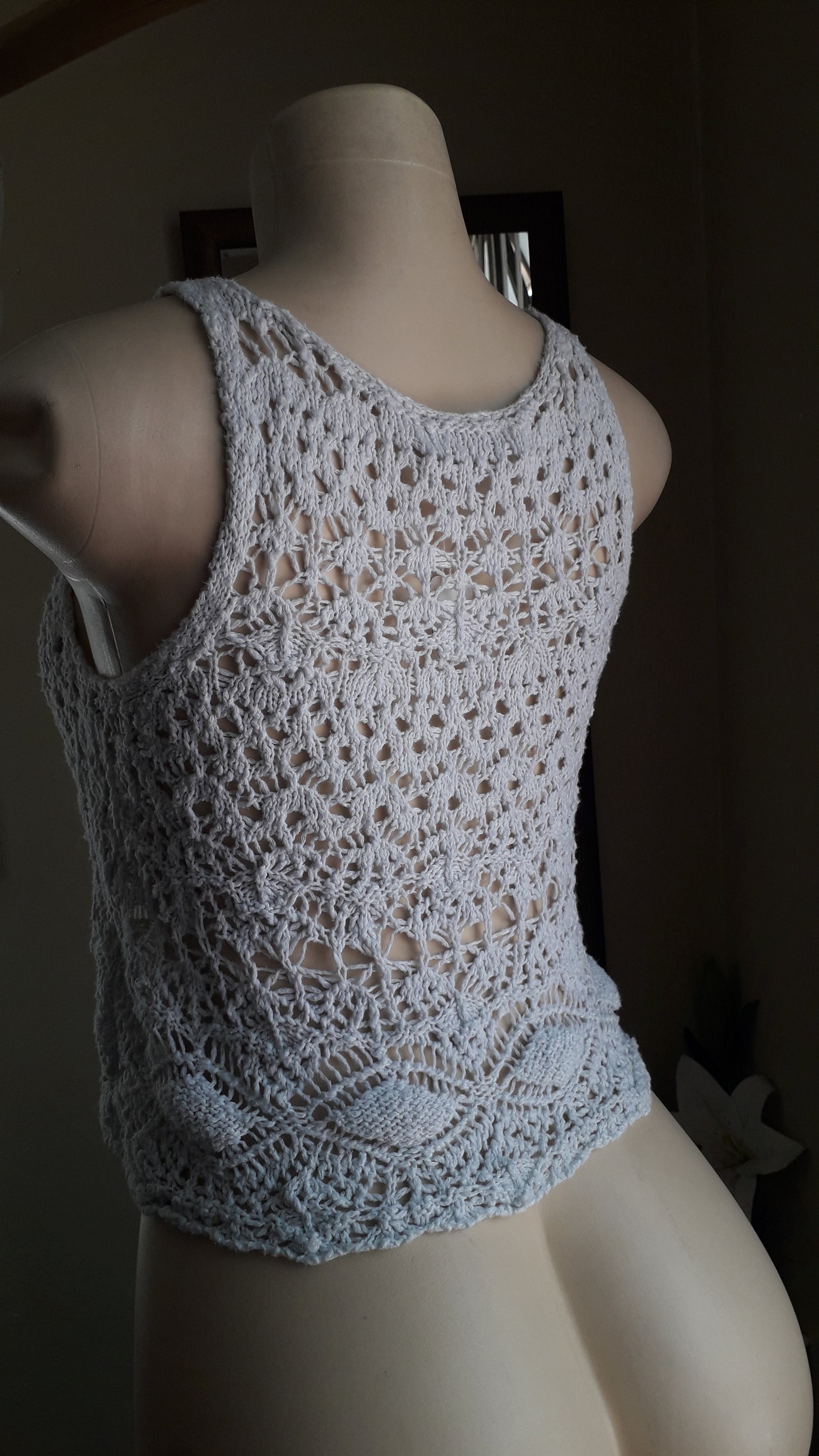 Abercrombie white summer crochet sleeveless top s to L