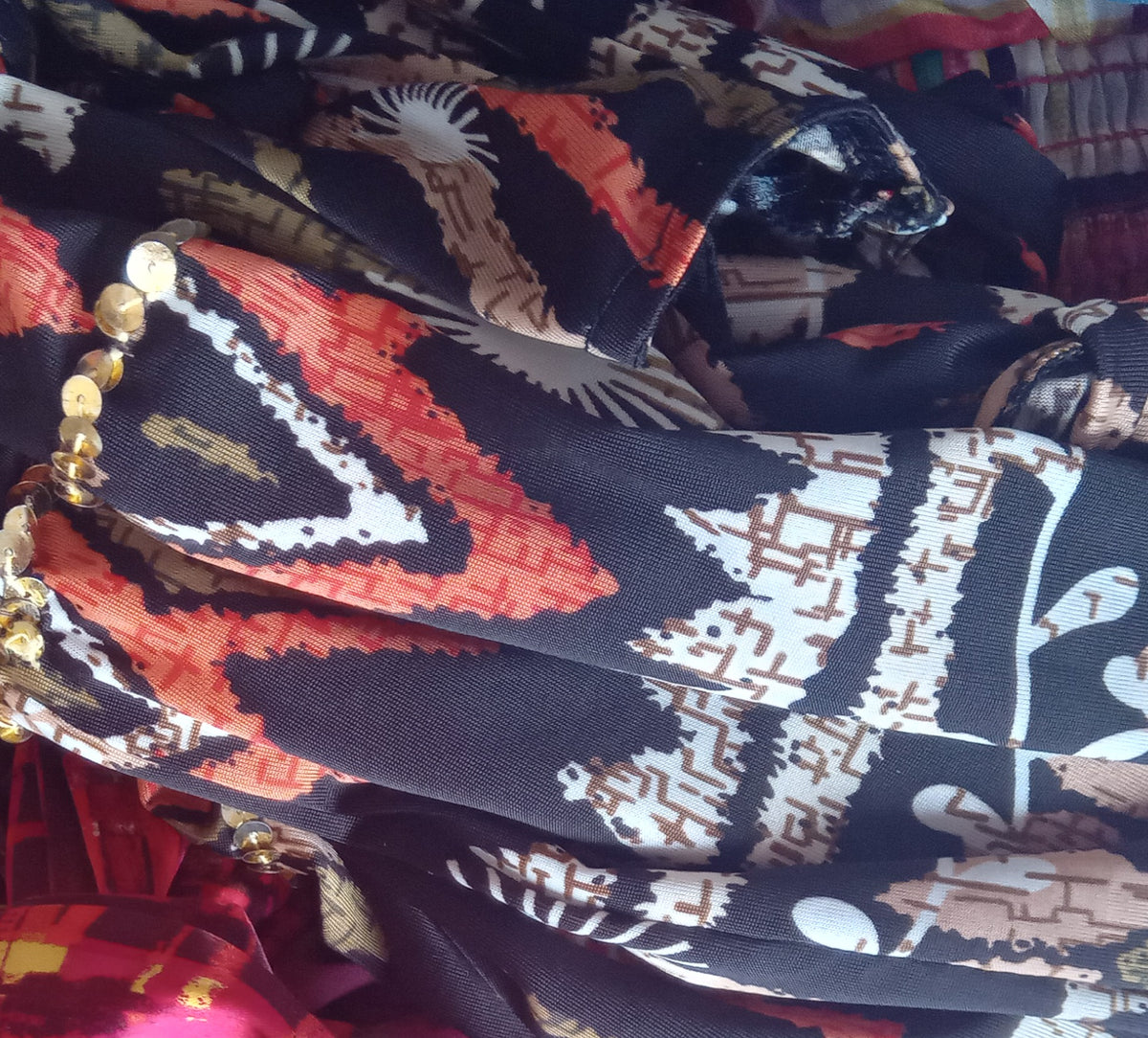 Stretchy brown print dress