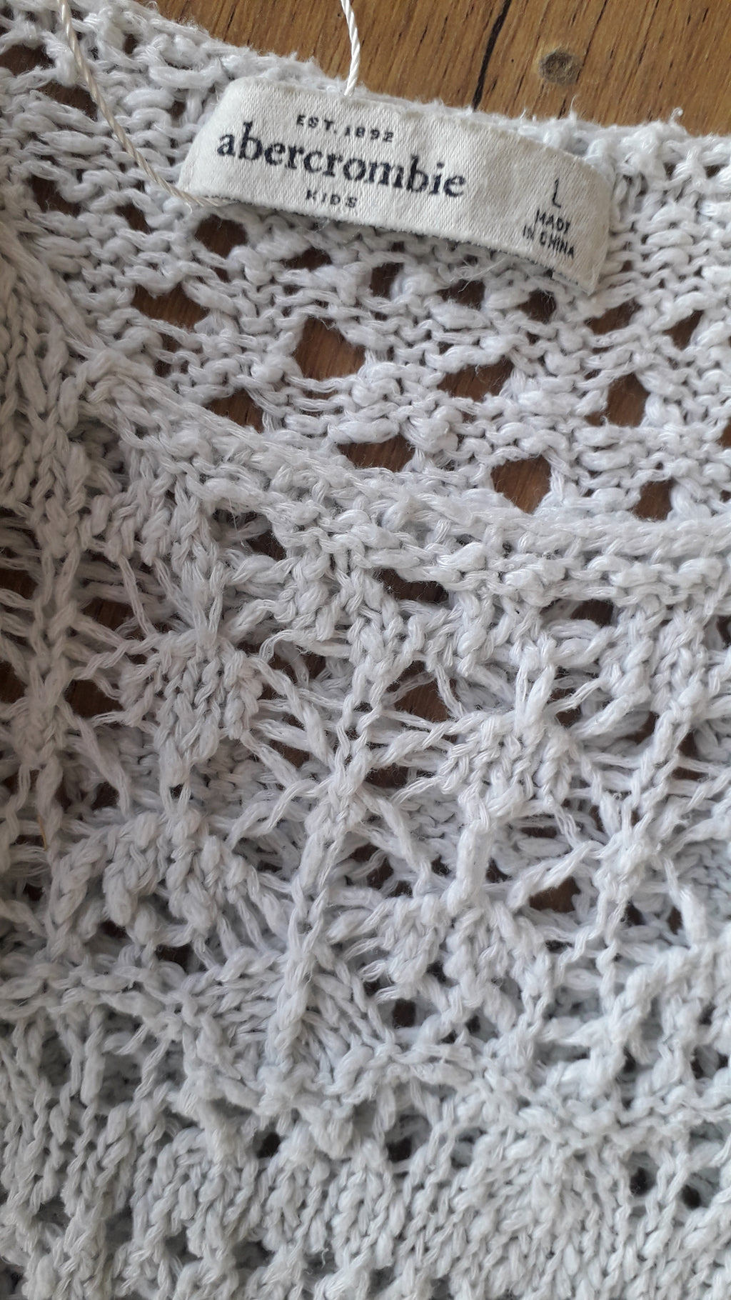 Abercrombie white summer crochet sleeveless top s to L