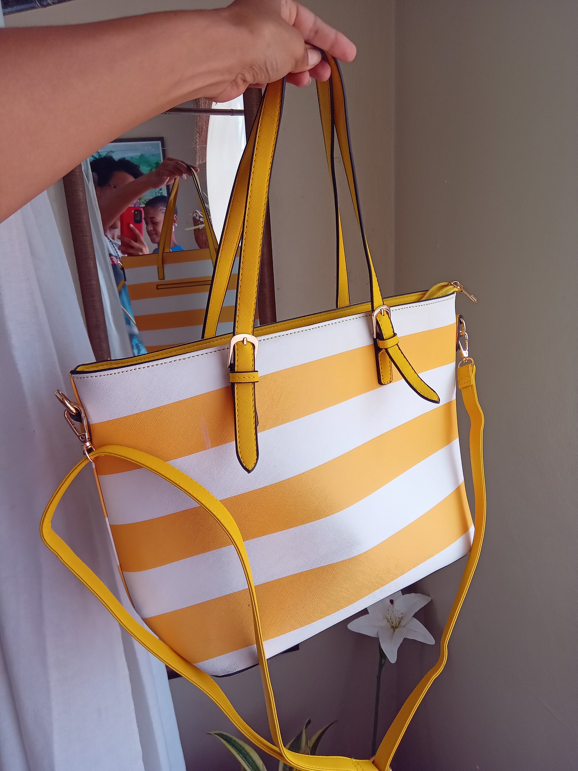 Large mustard stripe bag.