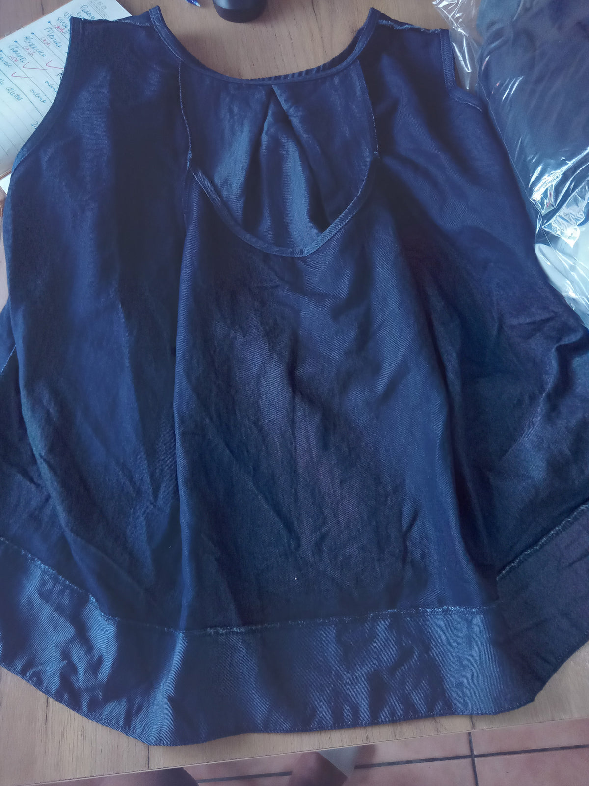 light denim sleeveless shirt reveal dark blue ... M