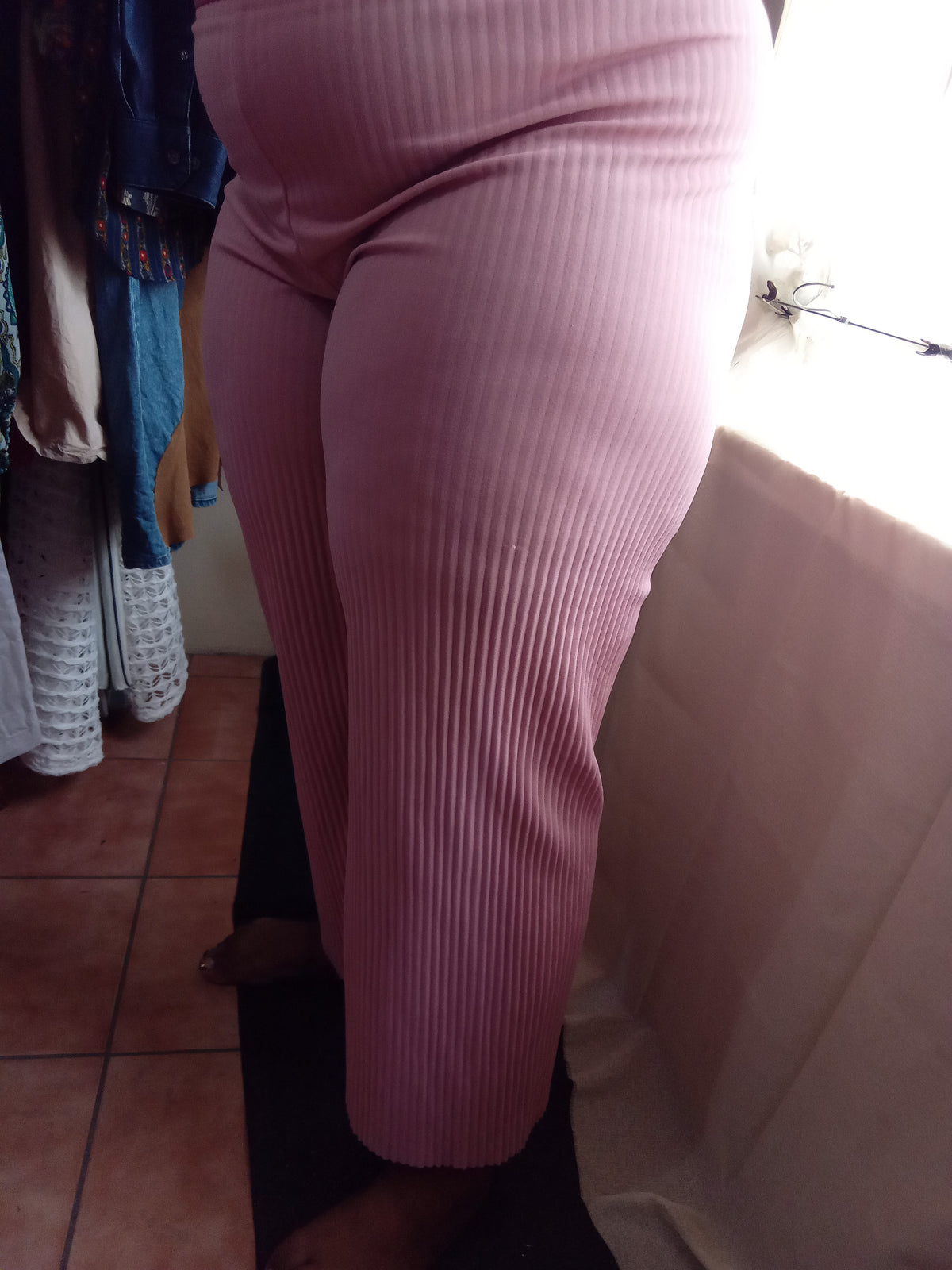 light pink pleat pants ruffle top ::: M stretch