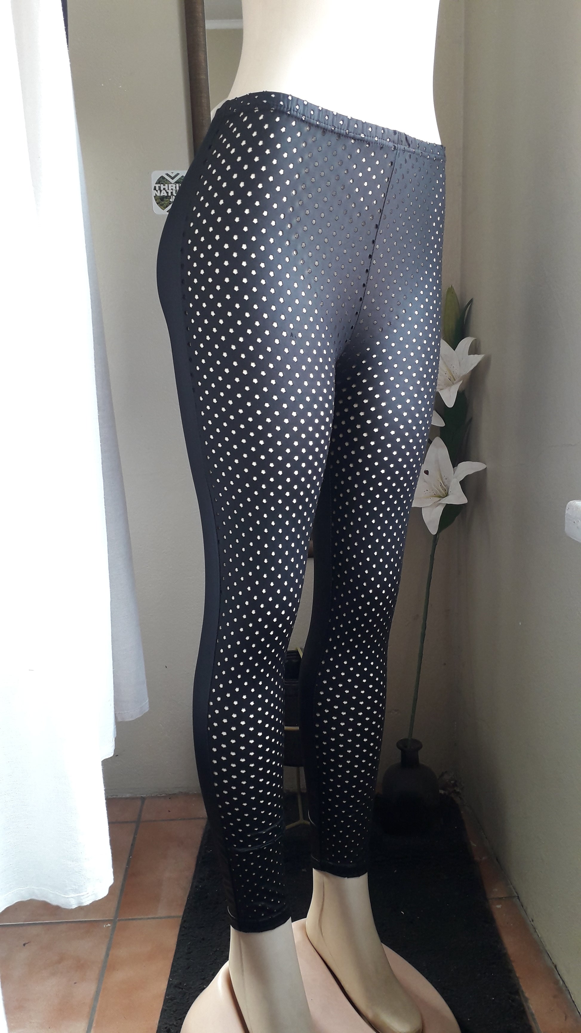 black liquid fashion leggings with holes