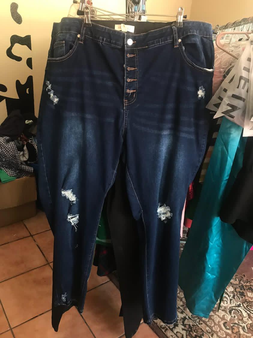 w46 dark blue jeans button