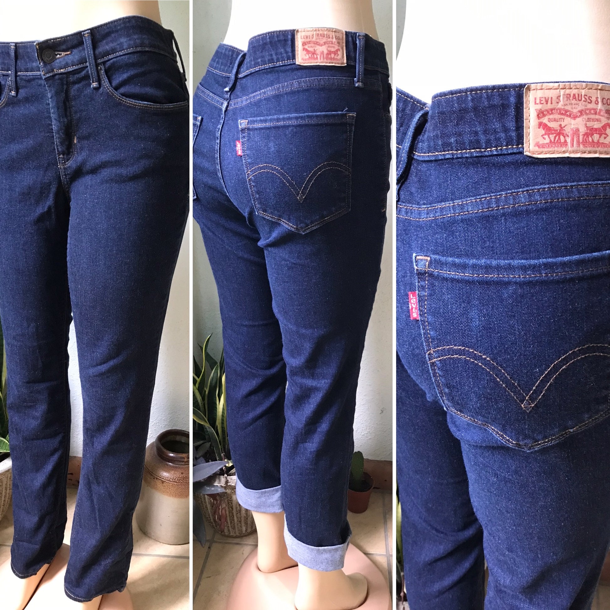 LEVI'S Classic Blue Mid Waist Essential Jean