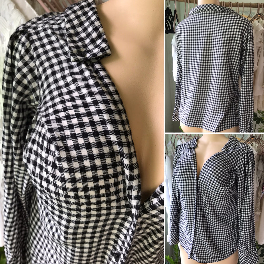 H&M B&W Check Soft Button Down Blouse