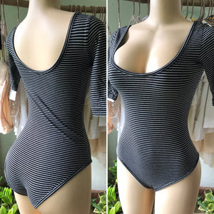 B&W Stripe Bodysuit Mid Sleeve : S