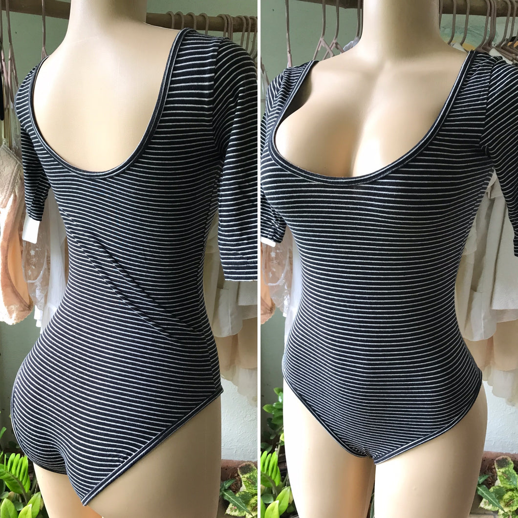 B&W Stripe Bodysuit Mid Sleeve : S