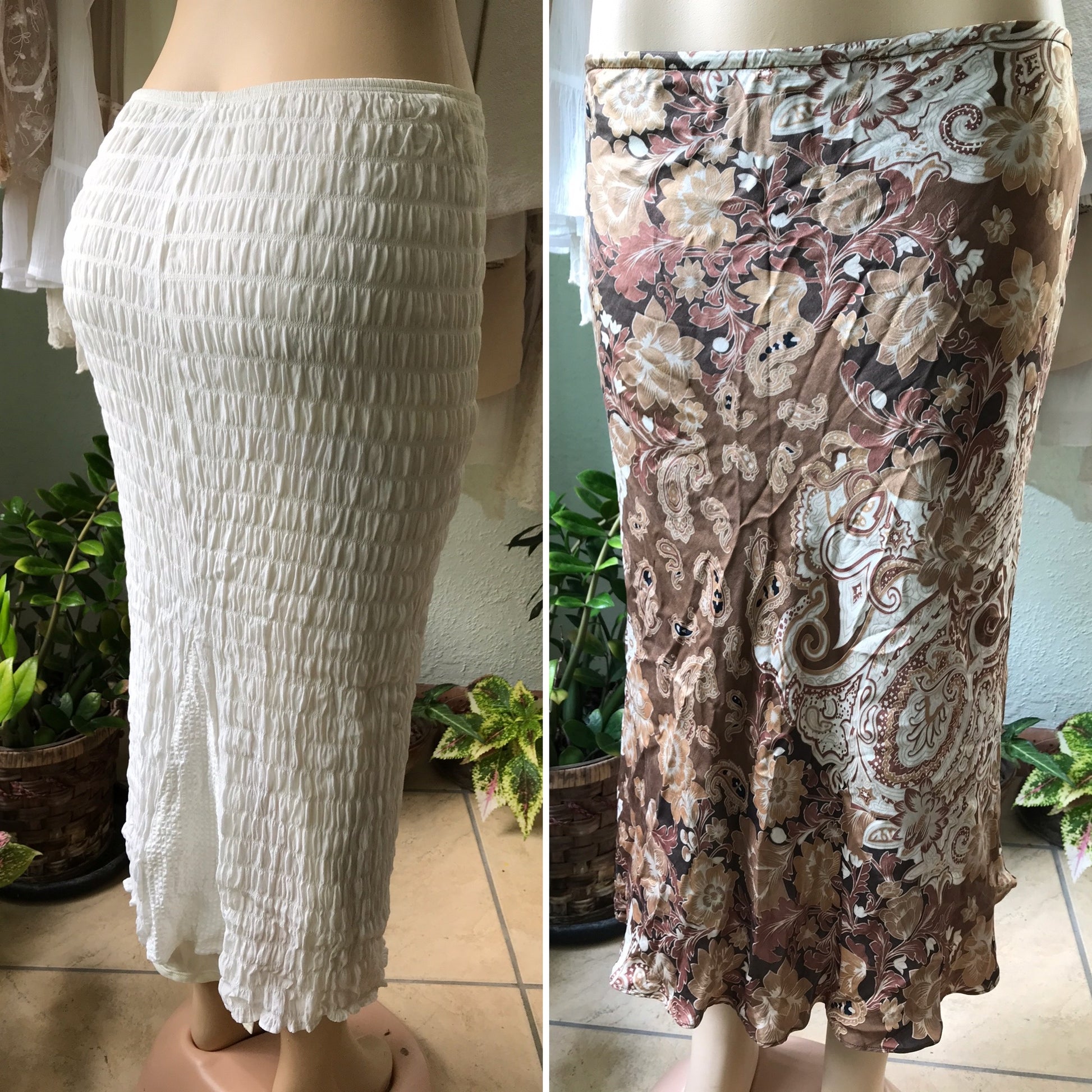 2 for $500! Skirts! M / L