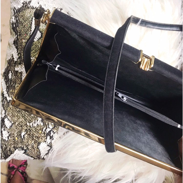 80s Vintage Suade Black & Gold Spring Closure Shoulder Purse / Jamaica