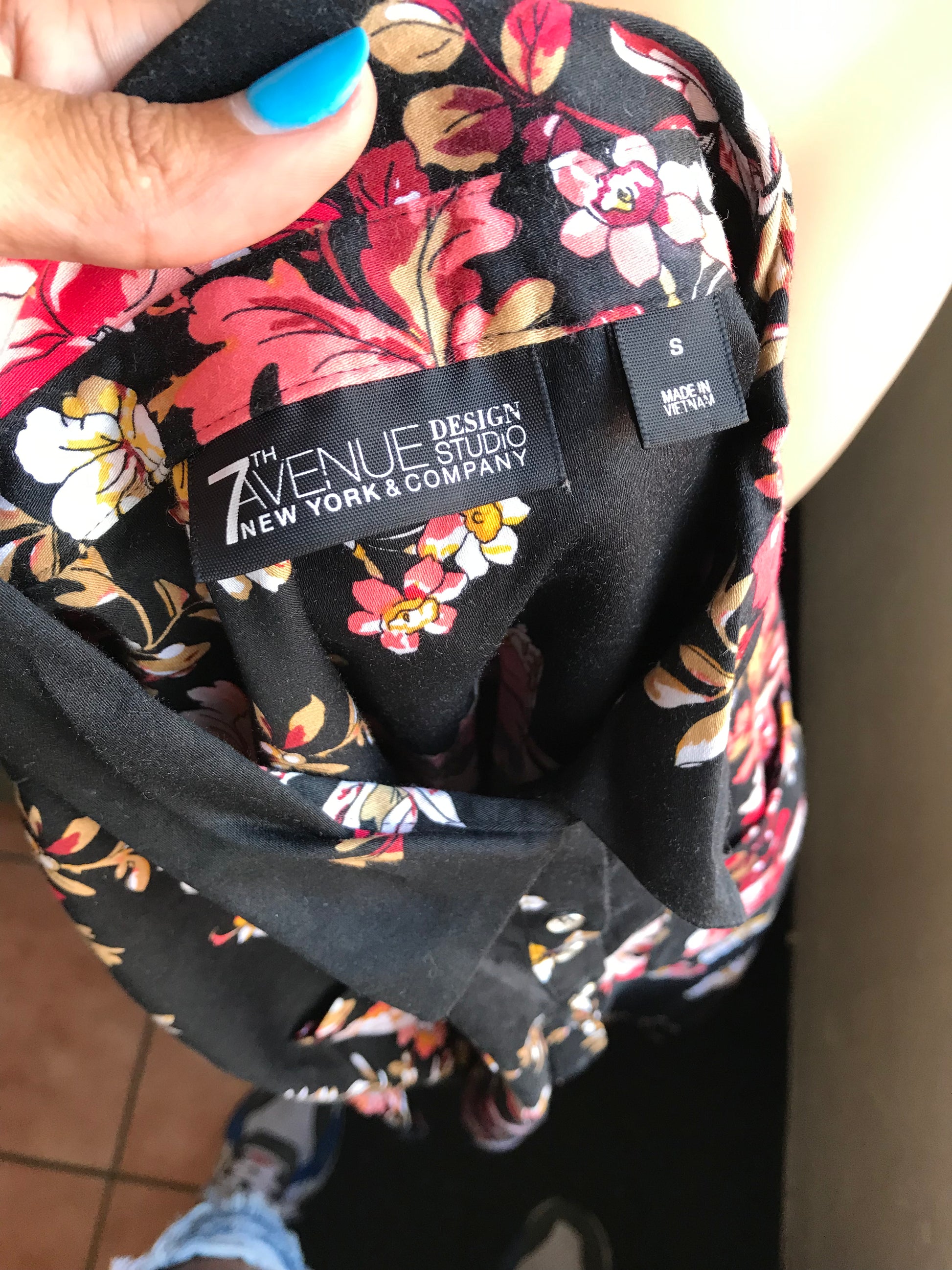 NY Company Black Floral Button Bloùse - S/M
