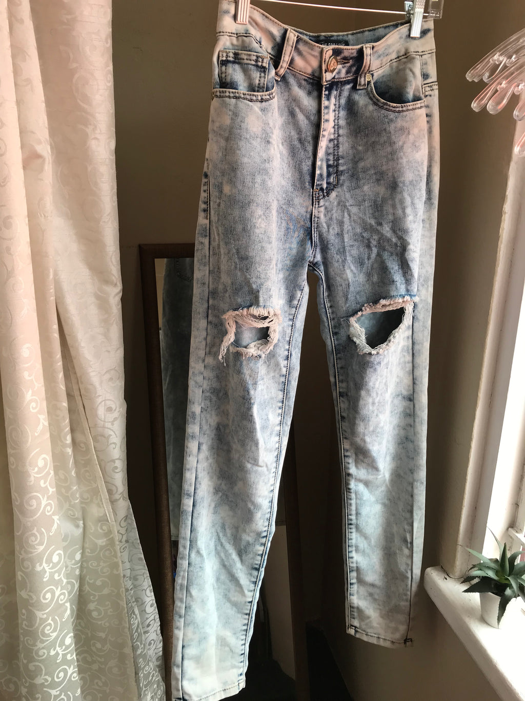 Acid Wash Jegging Distressed High Waist - Size 5 / S :::