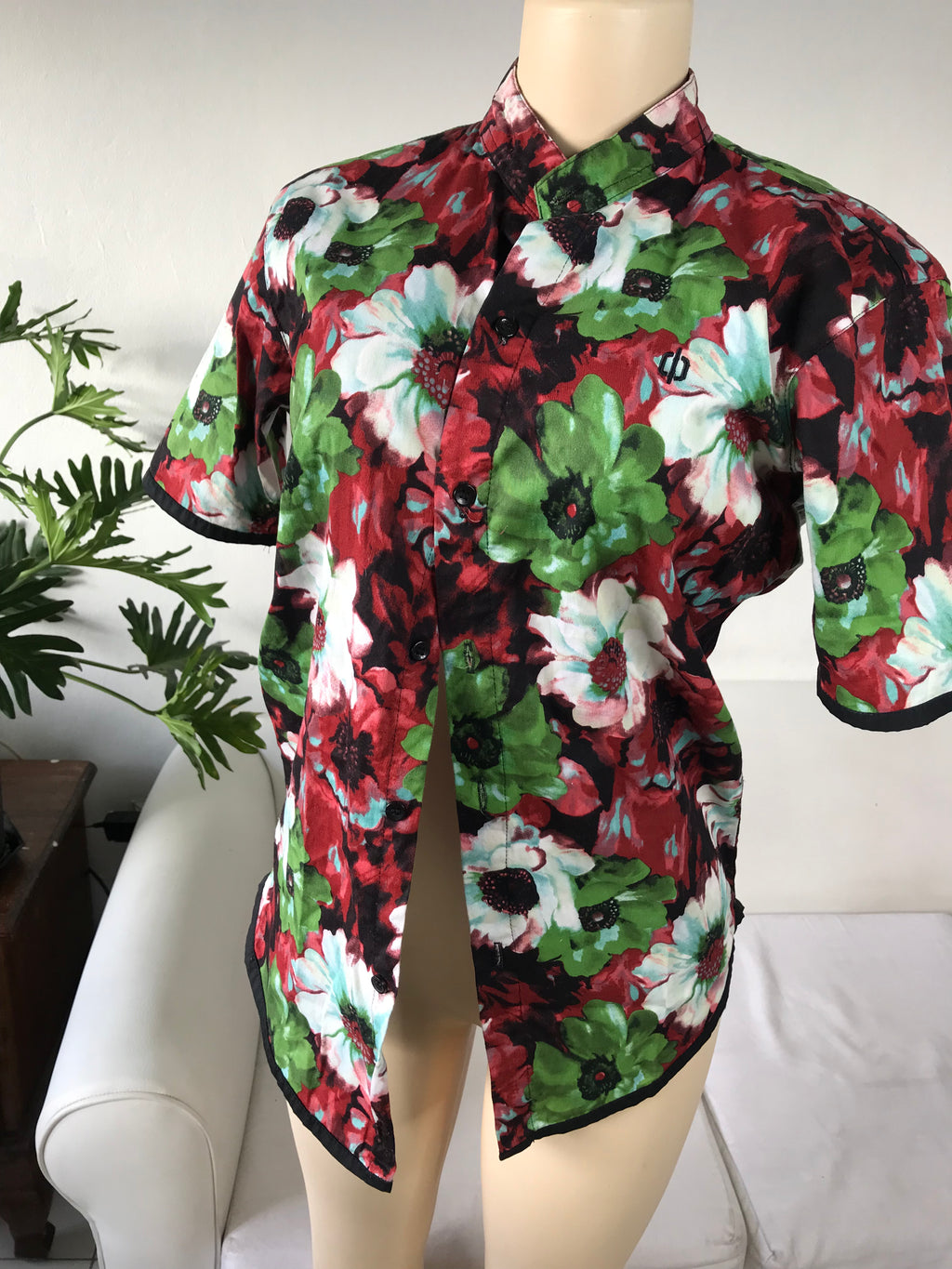 Men's Bold Floral Button Shirt Black Lined - S