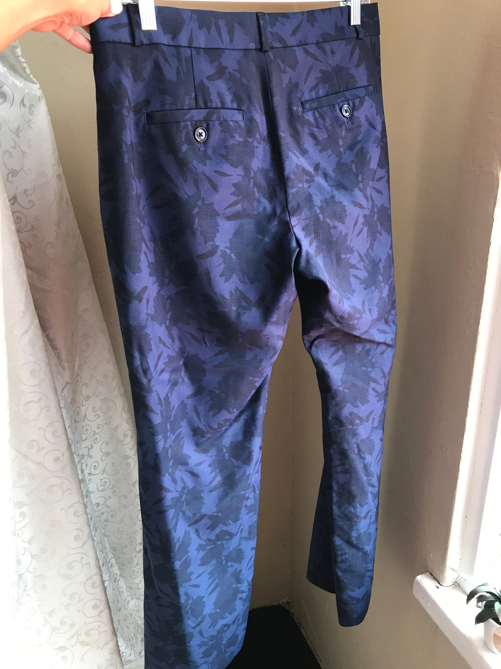 Banana Republic Navy Light Floral Print Professional Stretch Pant - M