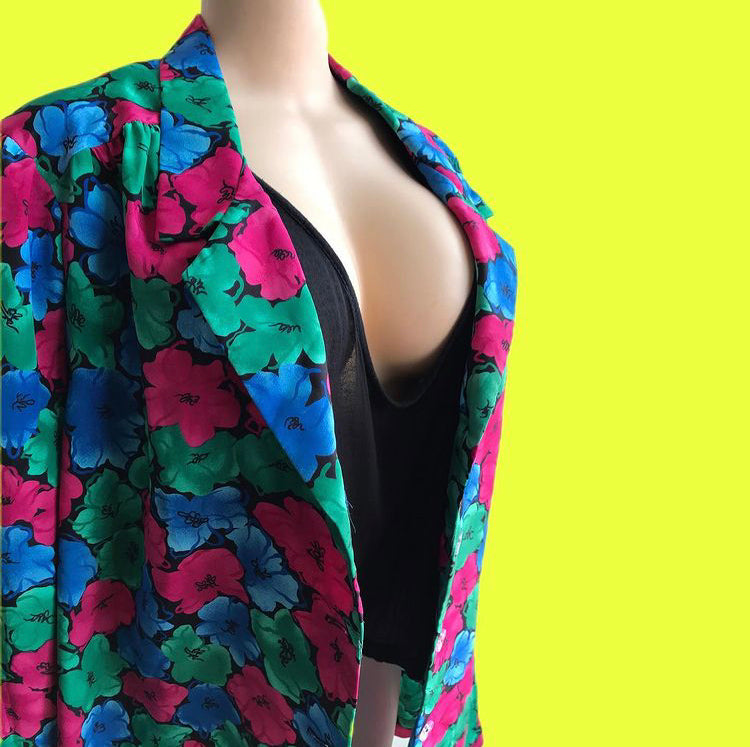 Vintage Pop Floral Light Jacket >>> L-XL