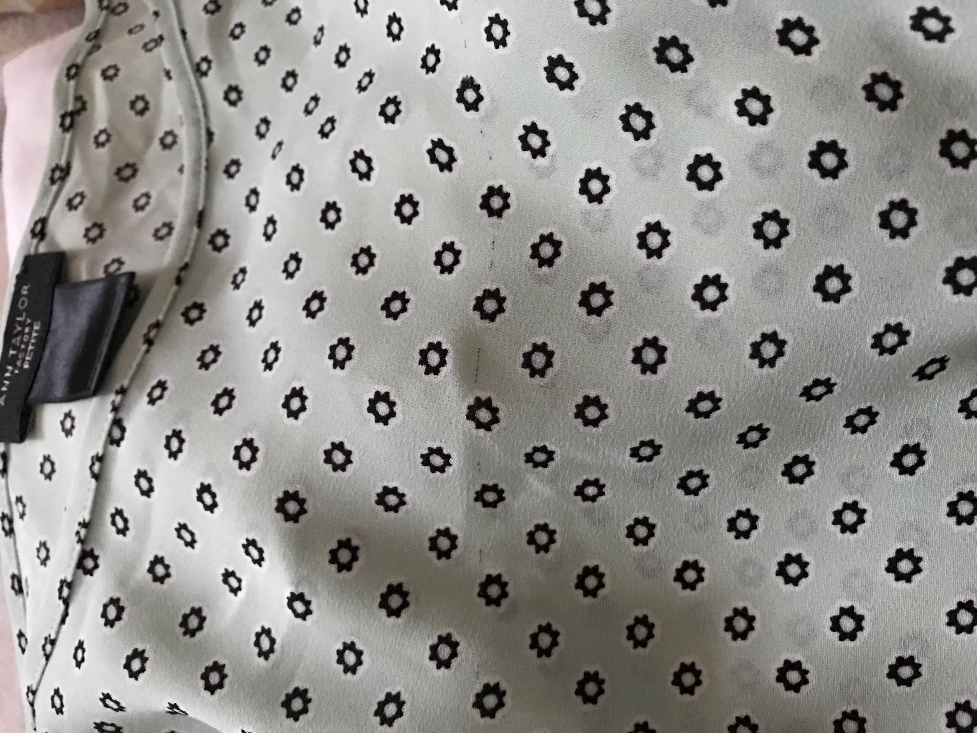 Ann Taylor Mint Green Flower Print Blouse - XS