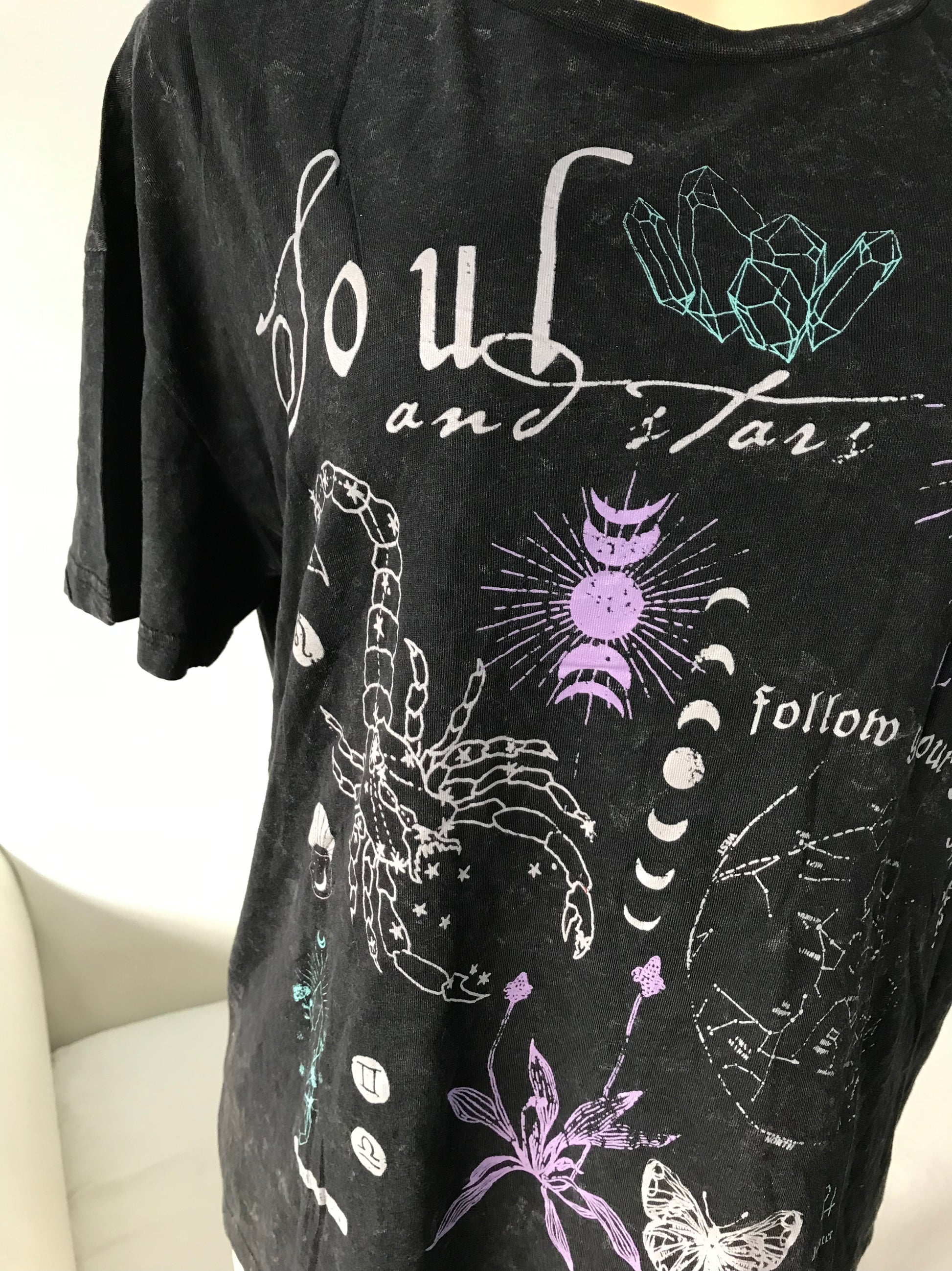 New Stone Wash Soul Crystal Graphic Soft Tee Black - L