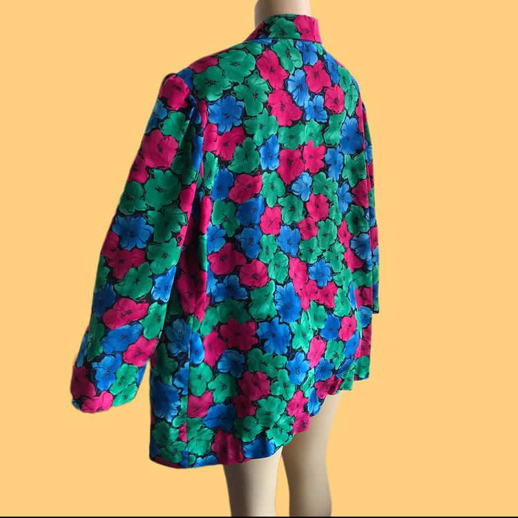 Vintage Pop Floral Light Jacket >>> L-XL