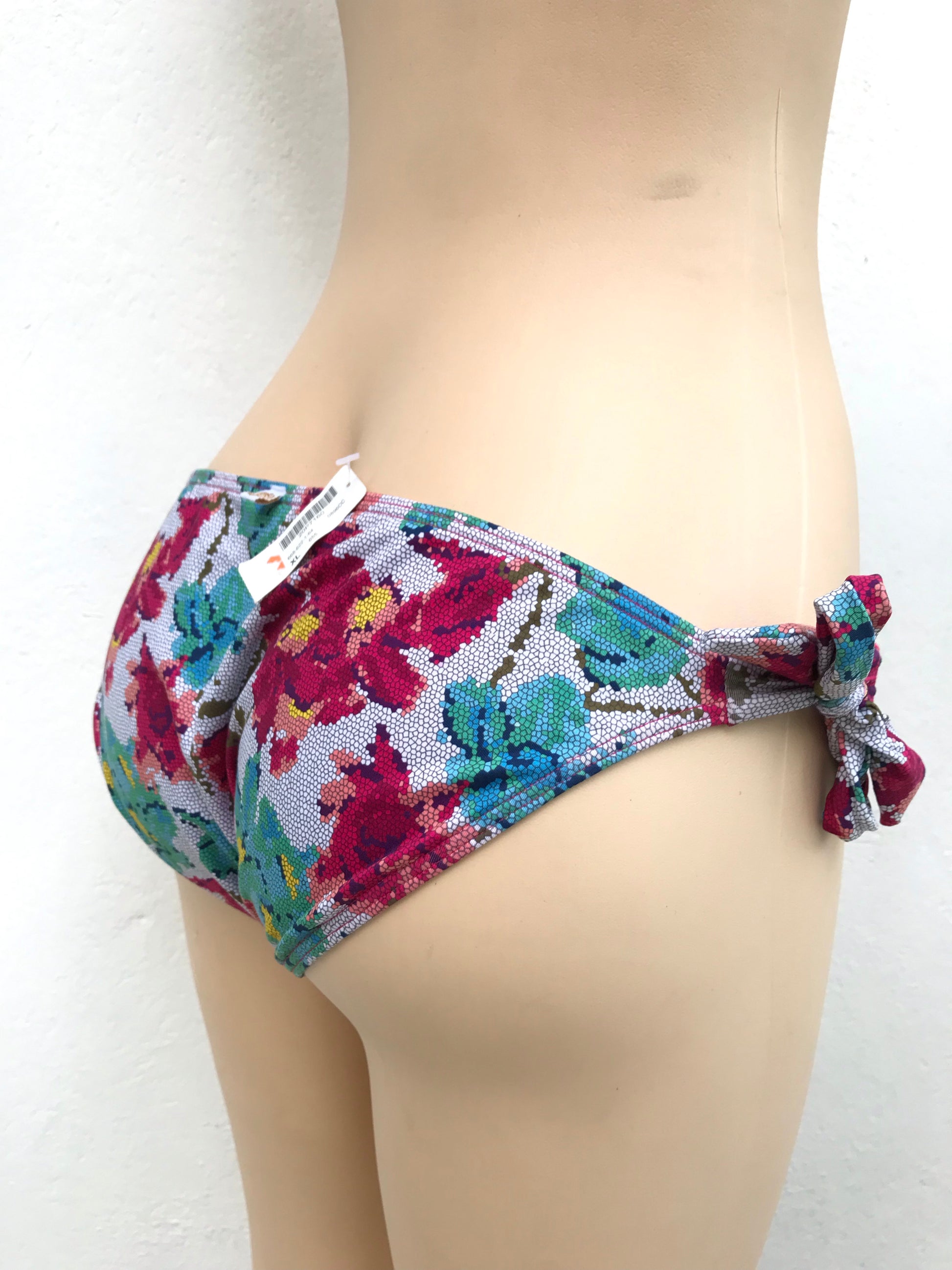 New Tag Print Bikini Bottom Braid