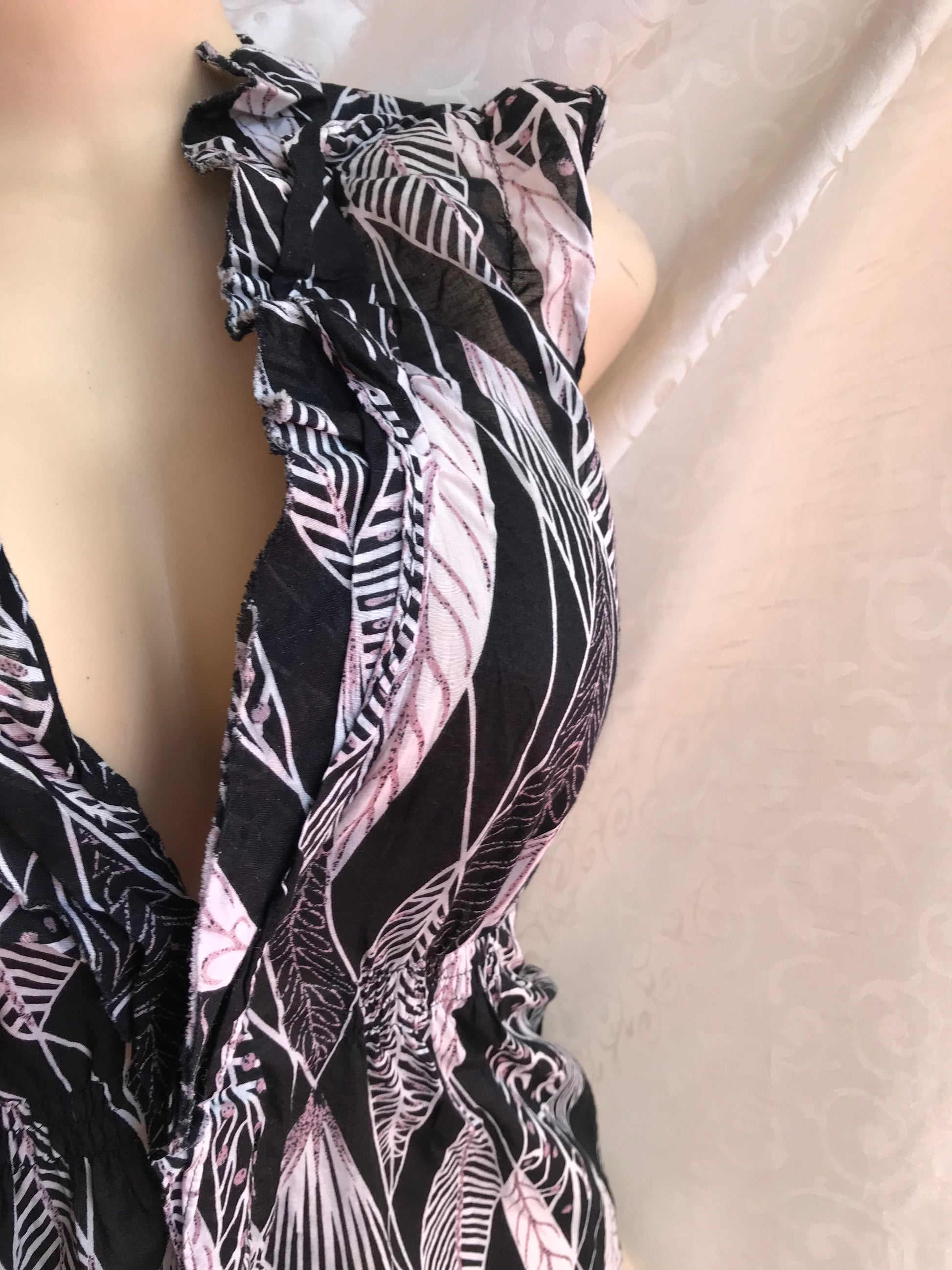 Retro BCBG Leaf print 100% Cotton