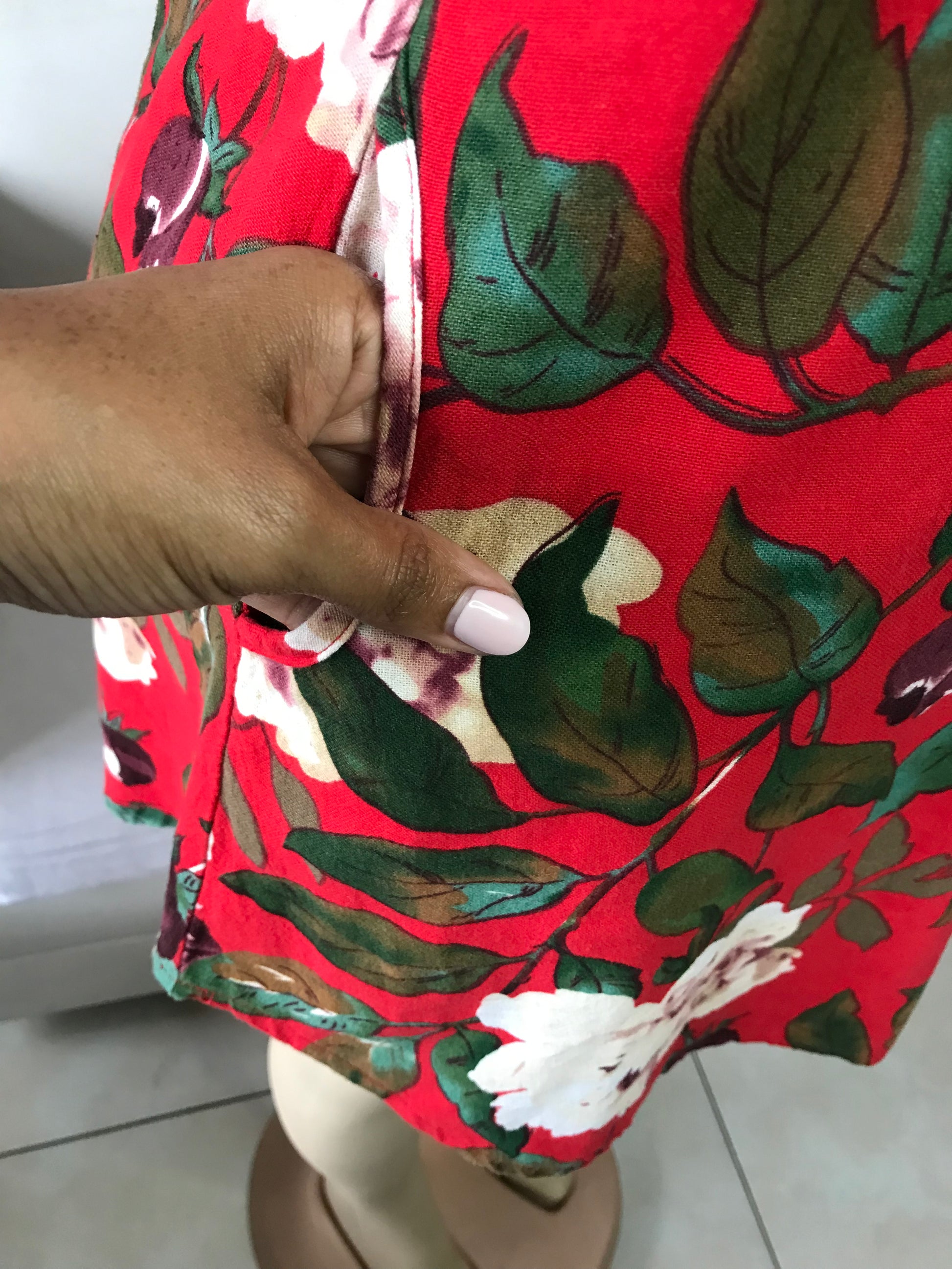 Red Rose Linen Feel Shirt-Dress - L
