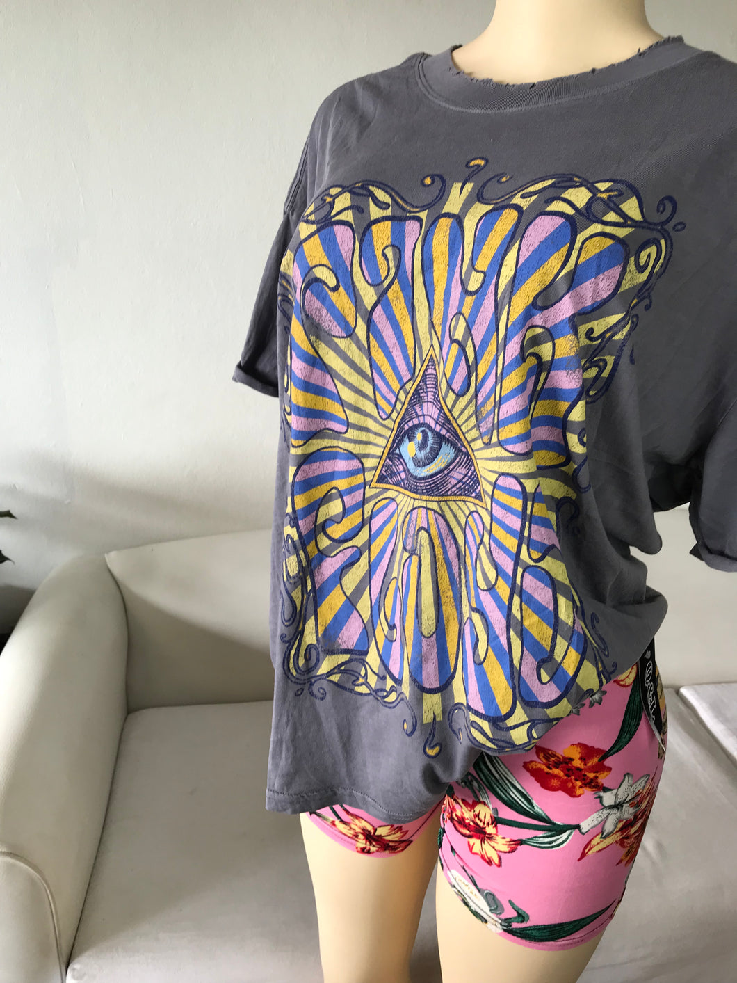 New Pink Floyd Eye Grunge Tee S/M /XL