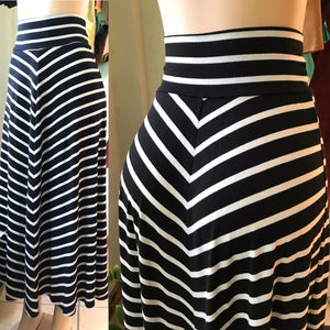 Soft High Waist Maxi Skirt B&W Stripe