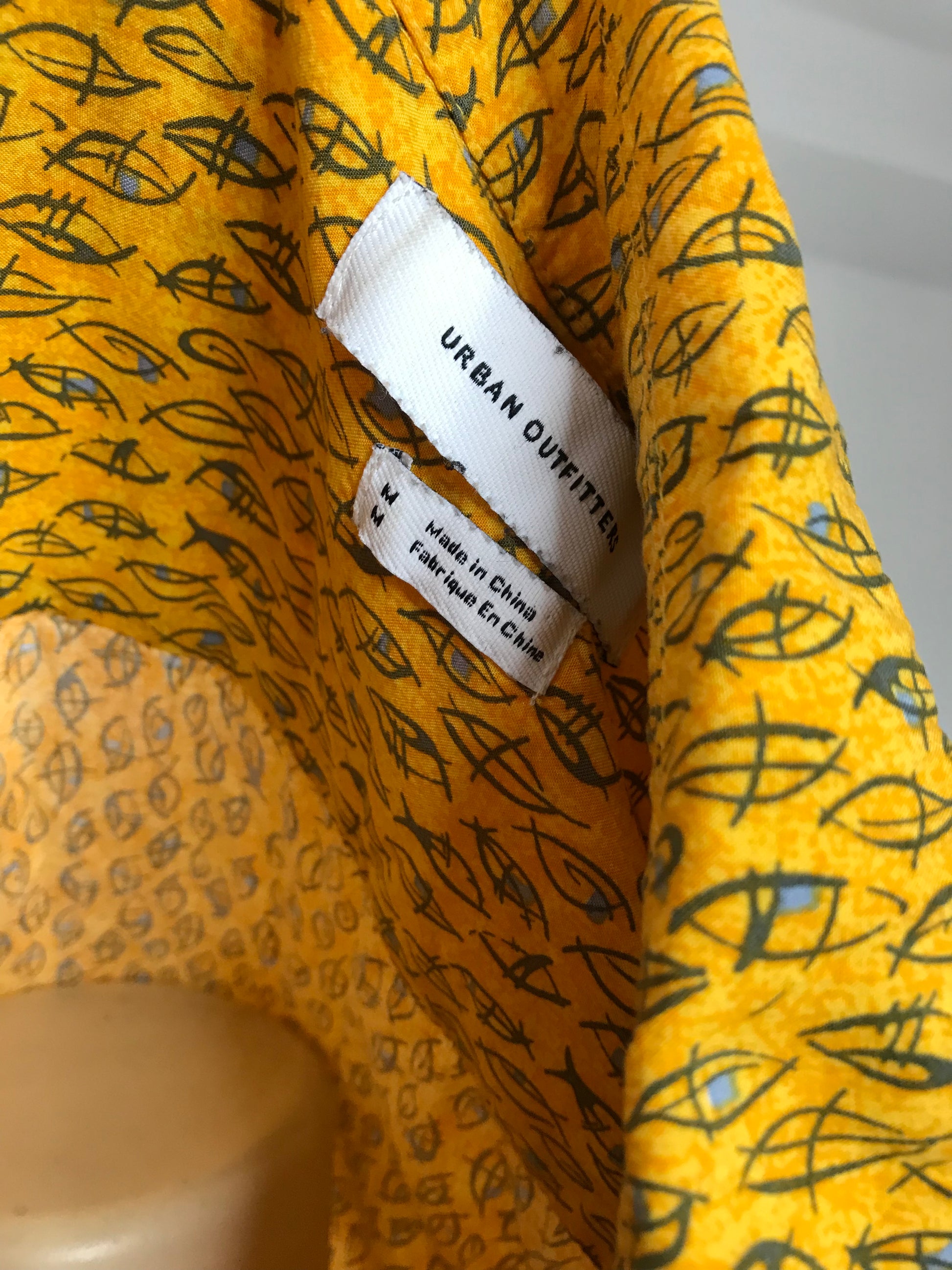 Urban Outfitters Mustard Afro Print Men's Button Down - M.