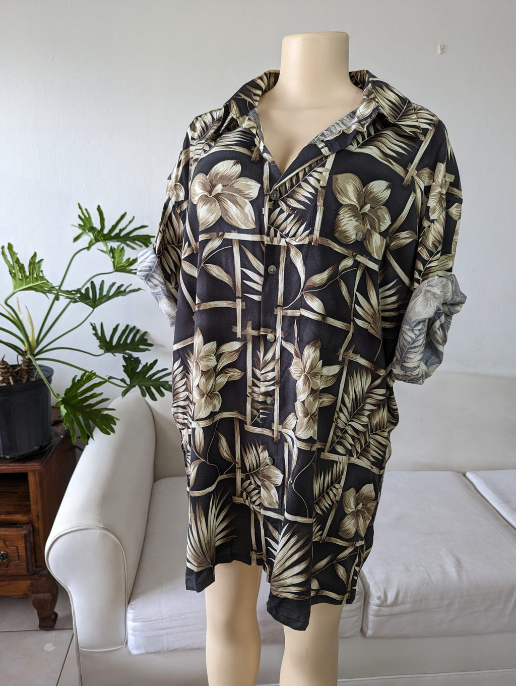 Vintage Brown Palm Print Hawai Shirt Men's |   /XL.