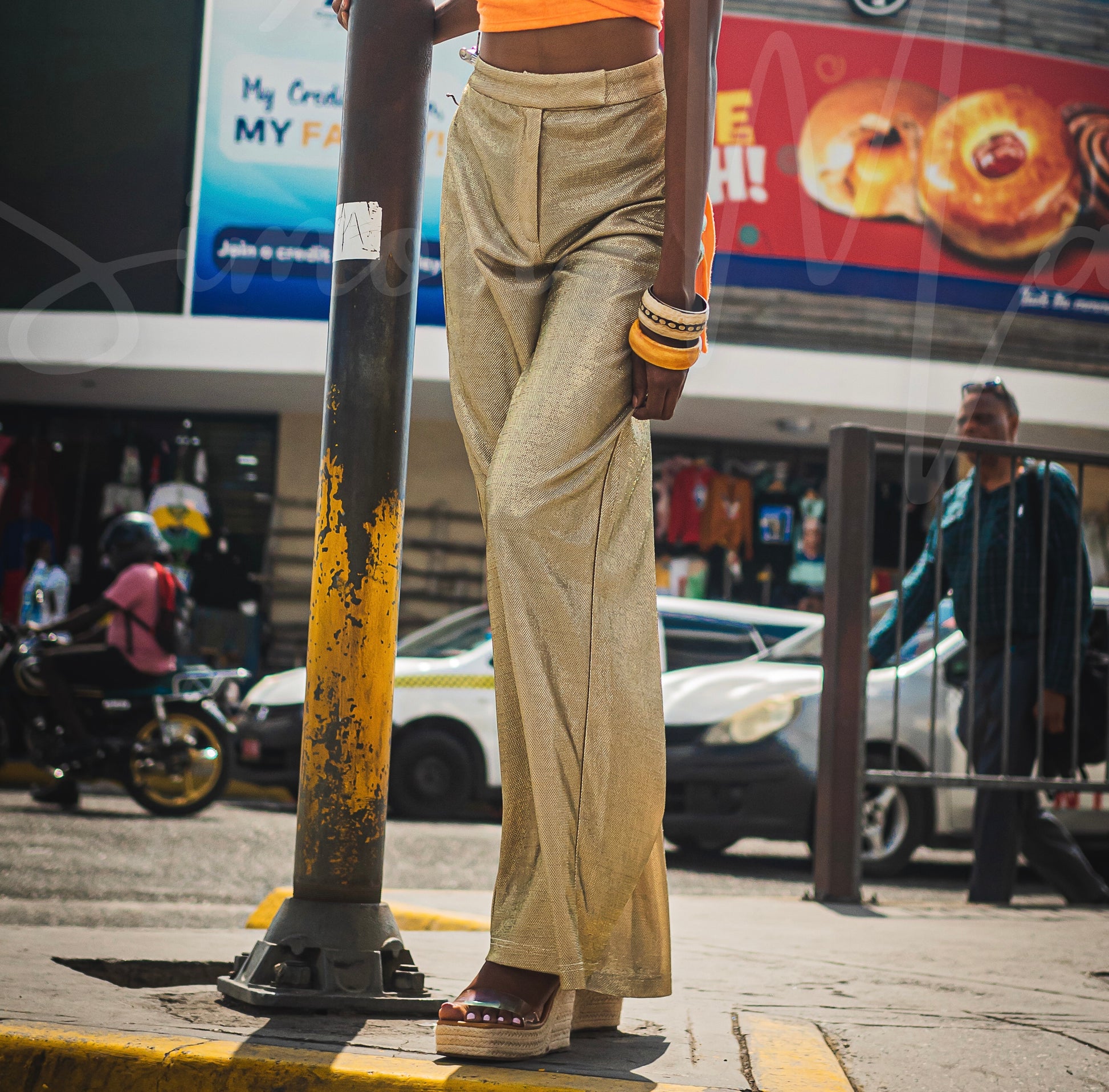 Statement Set Gold High Waist Palazzo Pants - S/M  / W27 :::