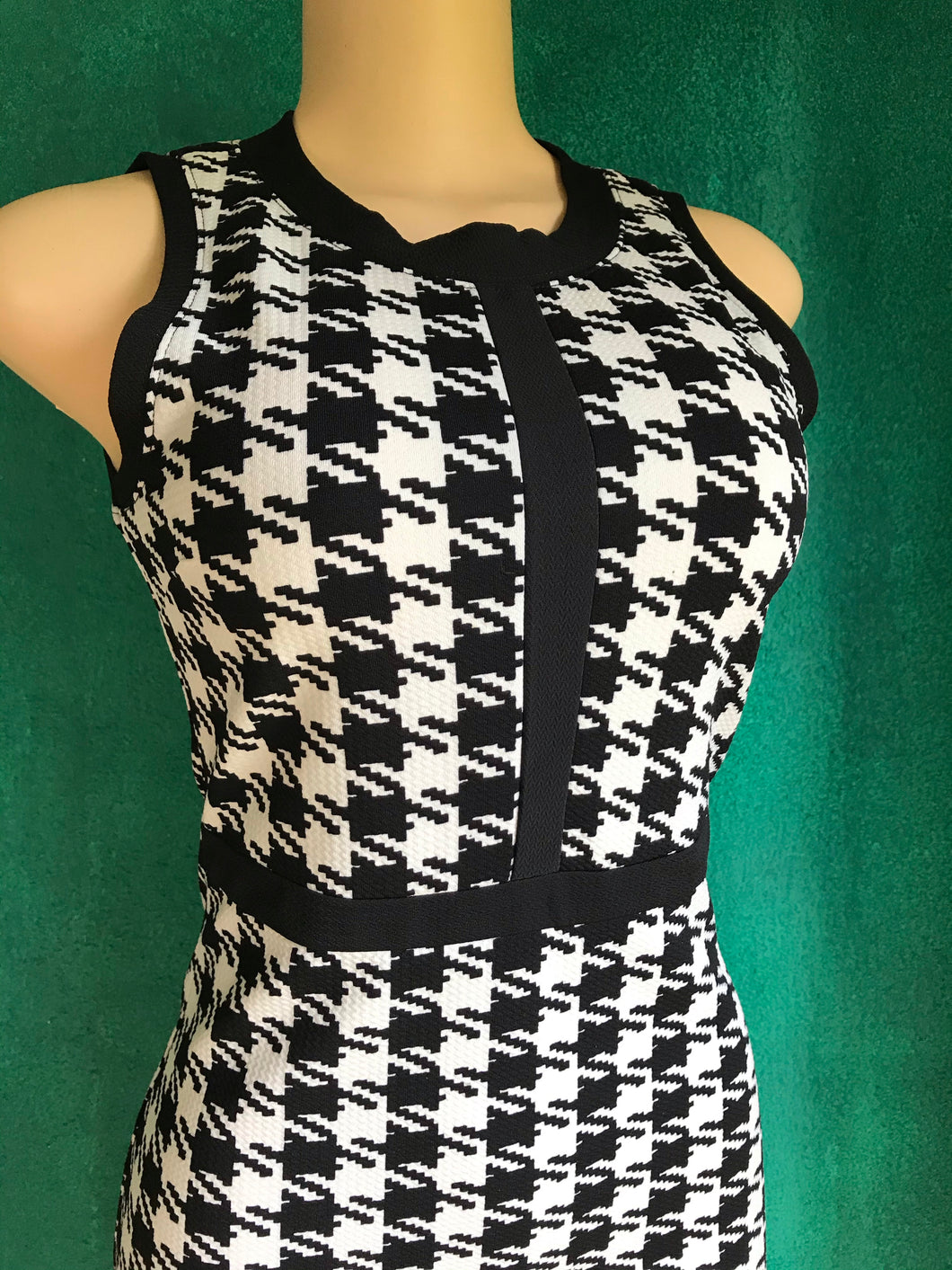 B&W Houndstooth Dress Large Print