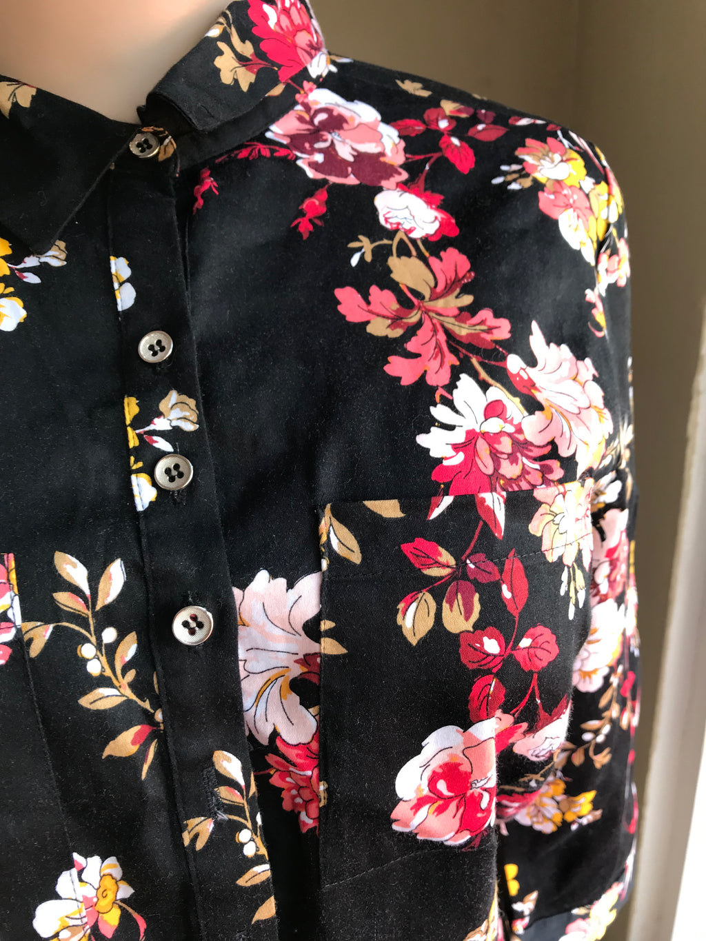 NY Company Black Floral Button Bloùse - S/M