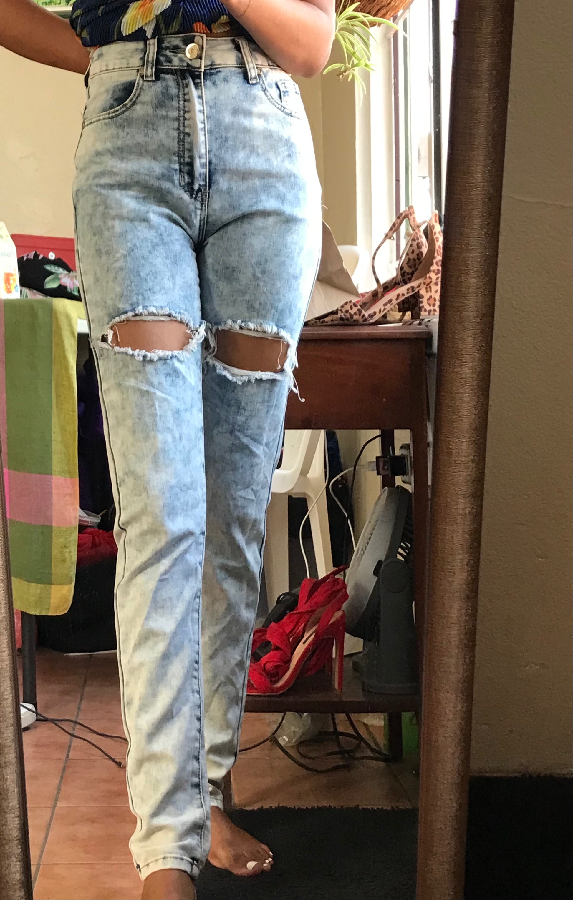 Acid Wash Jegging Distressed High Waist - Size 5 / S :::